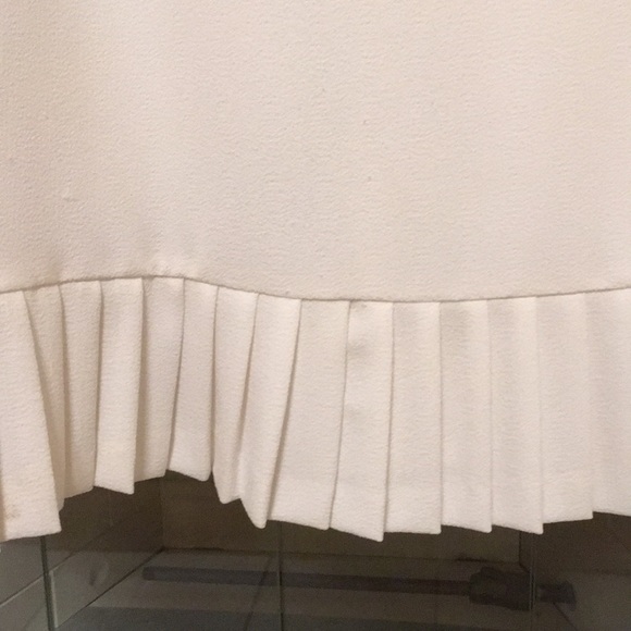 White dress suite - Picture 6 of 8